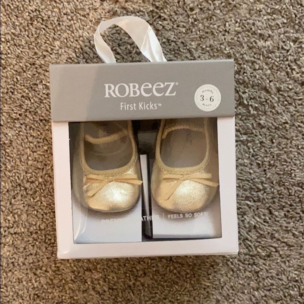 Gold Robeez
